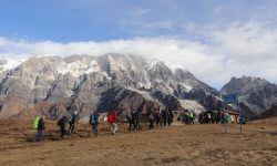 सूर्योदय र सूर्यास्तहुँदाको आनन्द लिन सकिने कोरीडाँडा