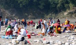 जीर्ण बन्दै देवघाट जाने पुल