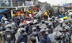 पाथीभरा क्षेत्रमा प्रहरी र आन्दोलनकारीबीच झडप, चार घाइते