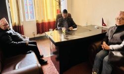 अध्यक्ष दाहाल, माधव र राजेन्द्रबिच भेटवार्ता