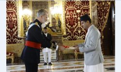 राजदूत नेपालद्वारा स्पेनका राजासमक्ष ओहदाको प्रमाणपत्र पेस
