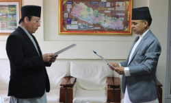 राष्ट्र बैंकका सञ्चालक उपाध्यायद्वारा शपथ