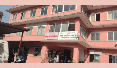 कार्यालय प्रमुख नहुँदा न काम भयो न कर्मचारीले तलब पाए