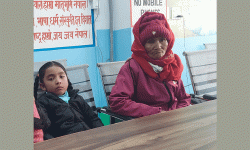छोरीको शव ल्याउन भौंतारिरहेकी ७० वर्षीया आमा