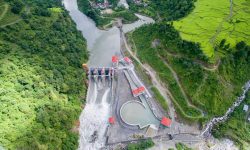 धवलागिरिमा १३ जलविद्युत आयोजना