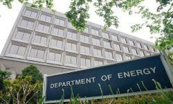 आफैले हटाएको कर्मचारीलाई पुनः भर्ती गर्दै अमेरिकी सरकार