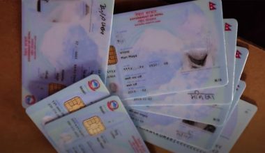 सेवाग्राही विदेशिएपछि पन्ध्र हजार परिचयपत्र थन्कियो