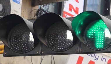 पैदल यात्रुको सुरक्षाका लागि ‘पेलिकन’ जडान