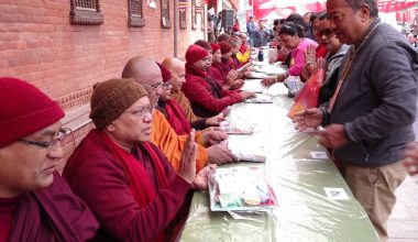 भिक्षुसङ्घलाई सामूहिक संघदान