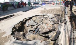 थापाथलीको सडकमा बग्यो पाँच लाख लिटर पानी