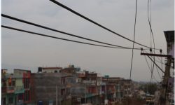 तुलसीपुर बजार क्षेत्रका विद्युतका तार फेरियो