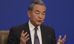 अमेरिकी भन्सार कर देशलाई ‘राम्रो व्यवहारलाई नराम्रोले बदला दिने’ चीनका विदेशमन्त्रीको आरोप