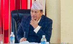 भूमिहिन दलित र सुकुम्बासीलाई सरकारले लालपुर्जा बितरण गर्छ : मन्त्री अधिकारी