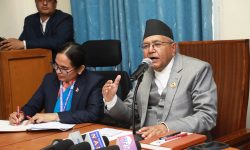 सभामुखद्वारा सुखानी सहिदका तस्बिर अङ्कित हुलाक टिकटमा टाँचा