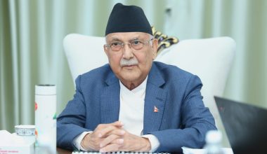 योजना आयोगका पदाधिकारीसँग छलफलः गरिबी निवारणलाई पहिलो प्राथमिकतामा राख्न प्रधानमन्त्रीको निर्देशन