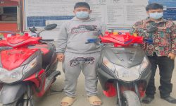 स्कुटर चोरीमा संलग्न दुईजना ट्राफिक प्रहरीको नियन्त्रणमा