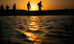 इजिप्टको तटमा पर्यटक पनडुब्बी डुब्दा ६ जनाको मृत्यु, ९ घाइते