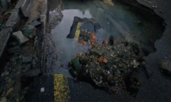 थापाथलीमा मेलम्ची खानेपानीको पाइप फुट्याे