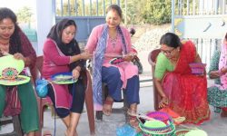 ढकिया बुनेर आत्मनिर्भर बन्दै महिला