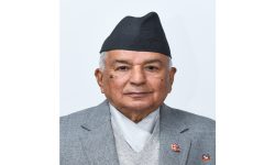 राष्ट्रपति पौडेलसहित उच्चपदस्थ व्यक्तिलाई बाँसका कुर्सी र टेबल उपहार !