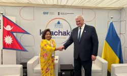 परराष्ट्रमन्त्रीले युक्रेनी समकक्षीसँग सात नेपालीको रिहाइको माग