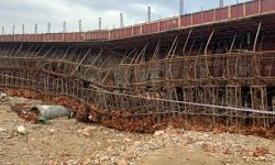 बाढीले निर्माणाधीन पुल भत्काउँदा दुई करोड बराबरको क्षति