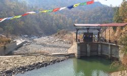 जलविद्युत् आयोजनाले पानी नछाडि दिँदा किसानलाई चैते धान रोप्न समस्या