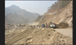 बिपी राजमार्ग : पहिरो प्रभावित क्षेत्रमा वैकल्पिक सडक निर्माण गरिँदै