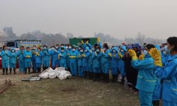 काठमाडौंका नदी र खोलाबाट स्वयंसेवकद्वारा फोहर सङ्कलन