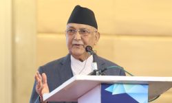 संविधानअन्तर्गत शपथ खाएर संसद्मा संविधान मान्दिनँ भनिनु इमानदारिताको खडेरी होः प्रधानमन्त्री