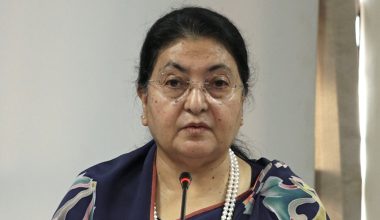 ‘नेता अधिकारी राष्ट्रलाई केन्द्रमा राखेर काम गर्नुहुन्थ्यो’