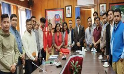 मापदण्ड विपरीतका सवारी साधन रोकिने