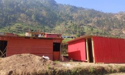 अस्थायी आवास निर्माण गर्न अनुदान वितरण