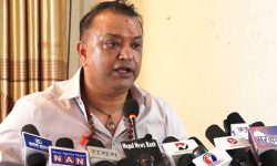 आन्दोलनका कार्यक्रम रोक्नका लागि कर्मचारी ट्रेड युनियनलाई महामन्त्री थापाकाे आग्रह