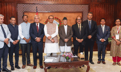 प्रधानमन्त्री ओलीसँग भारतीय कृषिमन्त्री चौहानको भेट