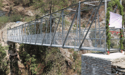 कोसेरा खोलामा पुल निर्माण