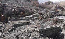 छ पटक म्याद थप हुँदा पनि पुल निर्माण ५० प्रतिशतमात्रै