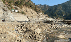 बाढीले क्षतिग्रस्त बीपी राजमार्गकाे चार खण्डमा पुनर्निर्माण हुँदै