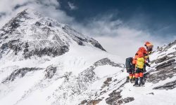 सगरमाथा आरोहणका लागि खुम्बु आइसफलको बाटो तयार