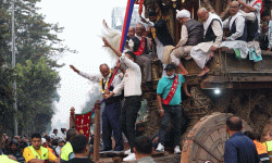 चैत्र शुक्ल नवमी : सेतो मच्छिन्द्रनाथको रथ वसन्तपुरमा