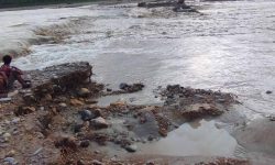 नारायणगढ-बुटवल सडकखण्ड बाढीले गर्दा सवारी आवागमन पूर्ण रूपमा अवरुद्ध