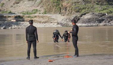 विपद् व्यवस्थापनलाई थप प्रभावकारी बनाउन सशस्त्र प्रहरीमा बढ्दै छन् गोताखोर तालिम प्राप्त जनशक्ति