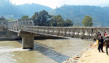 पानीको सतह बढेपछि ‘बेलिब्रिज’ झिकियो