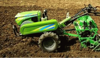 कृषिमा यान्त्रिकीकरण : समय र खर्चको बचत