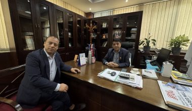 एनआरएन अध्यक्ष श्रेष्ठ र एफएनसीसीआई अध्यक्ष ढकालबीच ‘एनआरएन इन्भेस्टमेन्ट समिटबारे छलफल