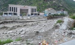 रसुवा बाढीका कारण चीनमा फँसेका नेपालीहरु नेपाल ल्याइँदै