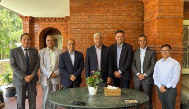 नवनिर्वाचित सिएनआई पदाधिकारीको सभापति देउवासँग छलफल