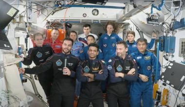 तीन देशका अन्तरिक्ष यात्रीहरूका लागि निजी अन्तरिक्ष उडान प्रशान्त महासागरमा अवतरण