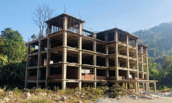 म्याद थप्दासमेत सम्पन्न भएन प्रशासकीय भवन