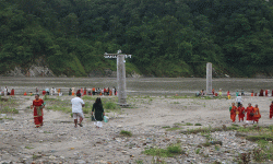 देवघाटमा साउने मेला, भक्तजनको भीड